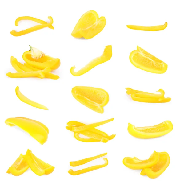 白い背景にカット熟した黄色いピーマンのセット — ストック写真