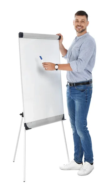 Бизнес-тренер рядом с доской объявлений на белом фоне. Пространство для текста — стоковое фото