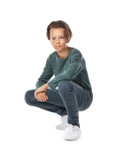 Retrato de lindo niño en traje casual sobre fondo blanco —  Fotos de Stock