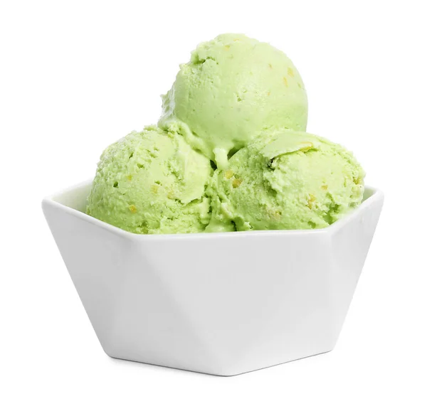 Ciotola di delizioso gelato al pistacchio su sfondo bianco — Foto Stock