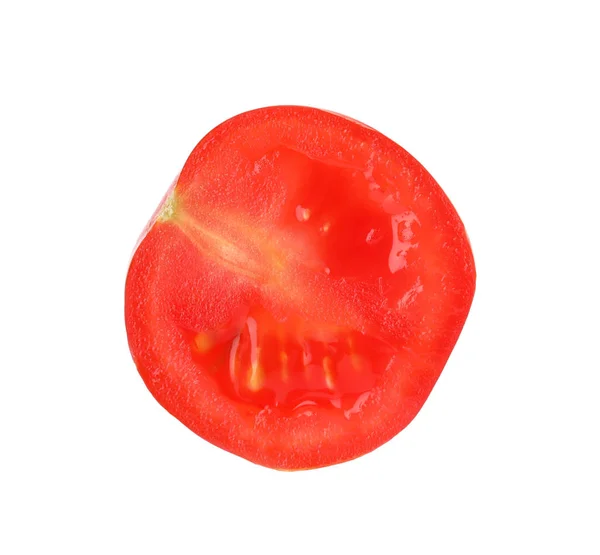 Mitad de tomate cherry fresco sobre fondo blanco — Foto de Stock