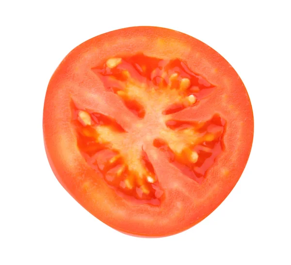 Polovina čerstvě zralých červených rajčat na bílém pozadí — Stock fotografie