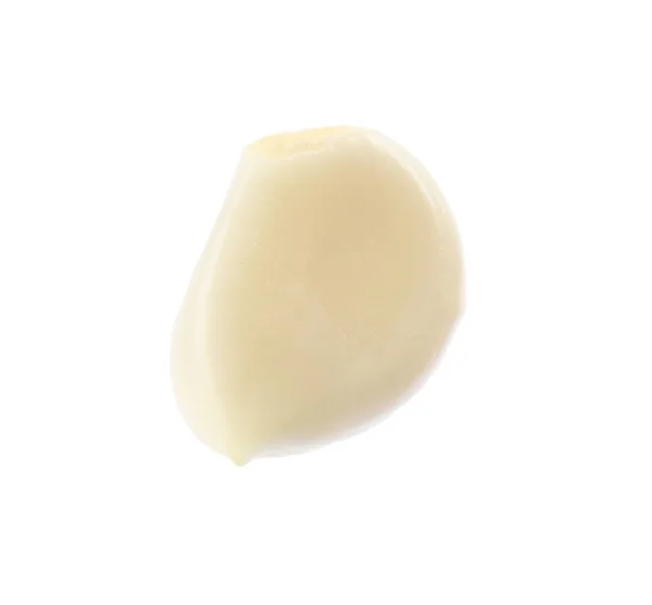 Diente de ajo fresco pelado sobre fondo blanco — Foto de Stock