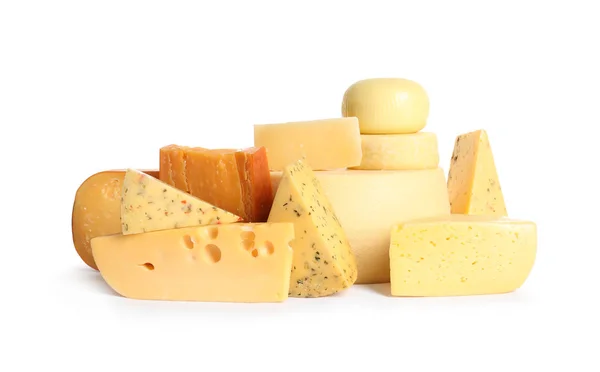 Diferentes tipos sabrosos de queso sobre fondo blanco —  Fotos de Stock