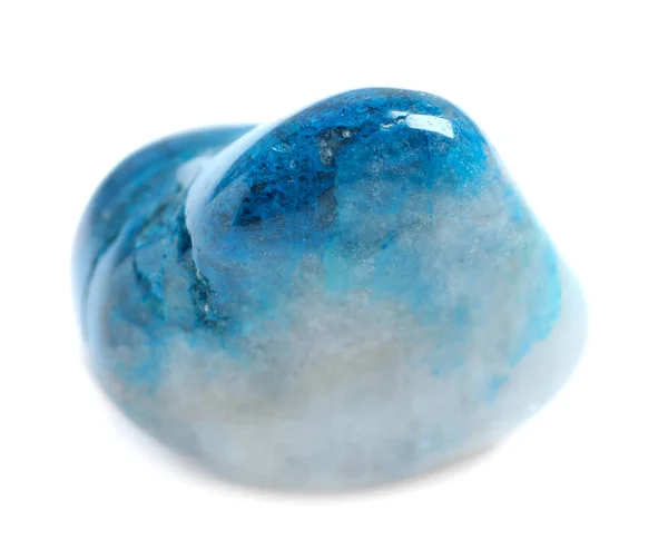 Hermosa gema shattuckite azul sobre fondo blanco —  Fotos de Stock