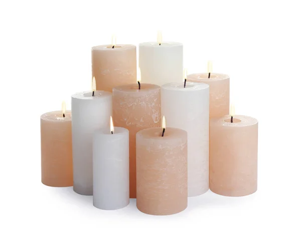 Zestaw różnych kolorowych świec na białym tle — Zdjęcie stockowe