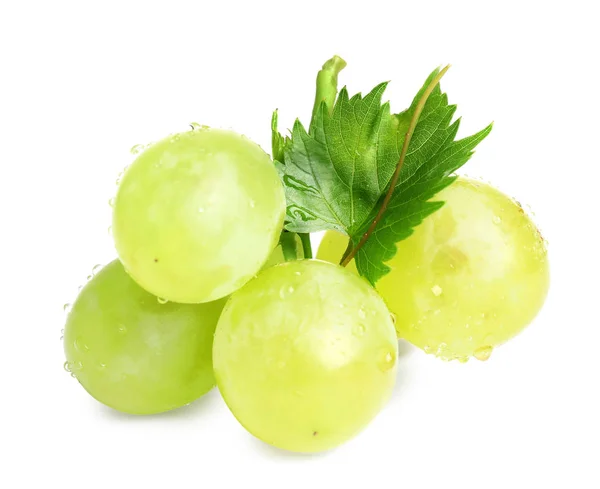 Fresh ripe juicy grapes isolated on white — Stock Photo, Image