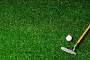 Golf topu ve golf sopası yeşil sahada, düz yerde. Metin için boşluk