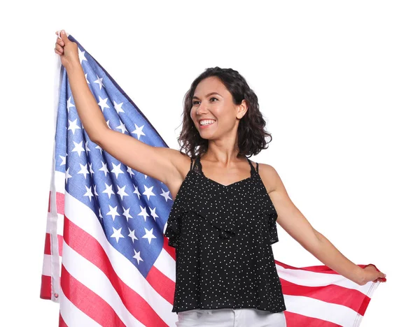 Szczęśliwa młoda kobieta z amerykańską flagą na białym tle — Zdjęcie stockowe
