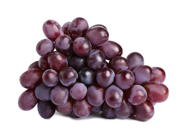 Bando de uvas frescas maduras e suculentas isoladas em branco — Fotografia de Stock