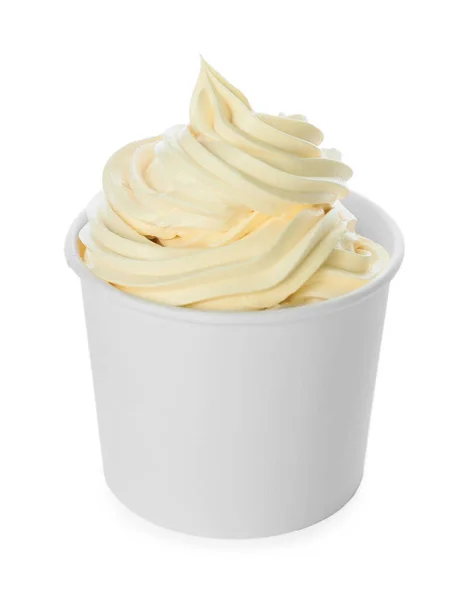 Tazza con gustoso frozen yogurt su sfondo bianco — Foto Stock