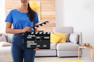 Film setinde klapa asistanı, yakın çekim. Metin için boşluk
