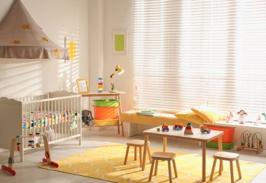 Rahat beşik ile rahat bebek odası iç