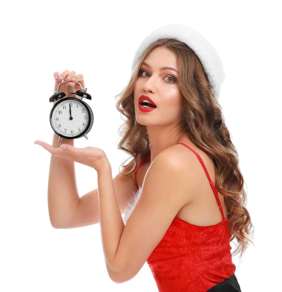 Hermosa chica Santa con despertador sobre fondo blanco. Celebración de Navidad — Foto de Stock