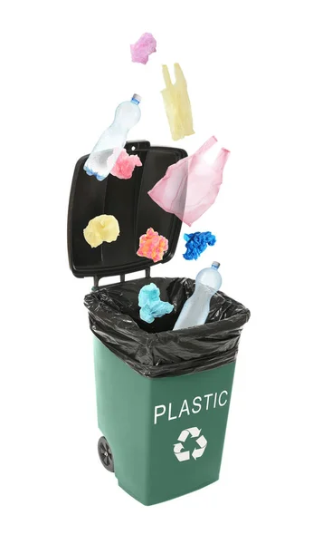 Diverse Pattumiere Plastica Cadono Nel Cestino Della Spazzatura Gestione Riciclaggio — Foto Stock