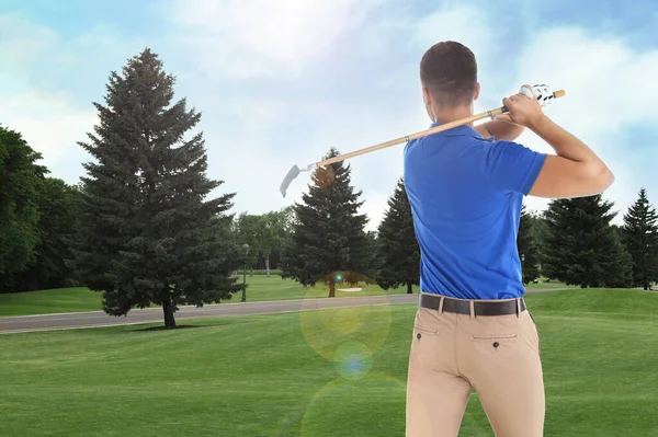 Young Man Playing Golf Course Green Grass Back View Space — Stock Photo, Image