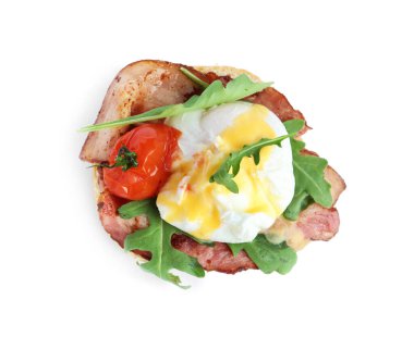 Benedict 'in taze nefis yumurtası beyaza izole edilmiş, üst manzara.