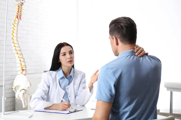 Man Visiting Professional Orthopedist Medical Office — Stock Photo, Image