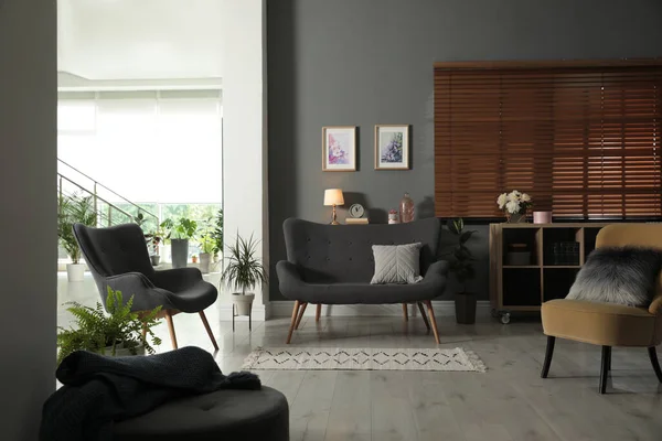 Stilvolles Wohnzimmer Und Flur Geräumigem Haus Innenarchitektur — Stockfoto