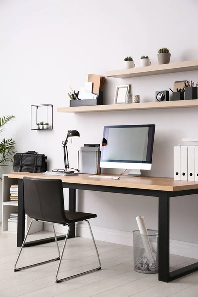 Ordinateur Moderne Sur Table Intérieur Bureau Lieu Travail Élégant — Photo