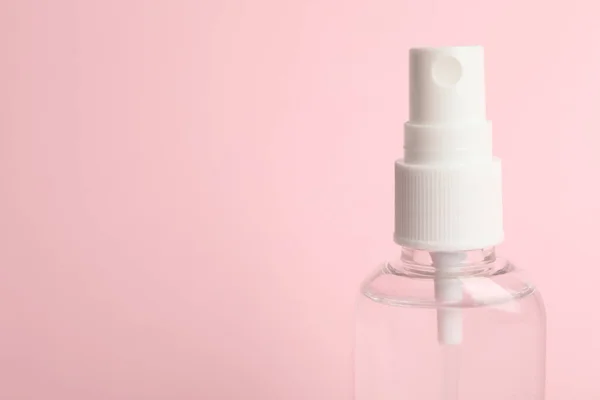 Antiseptische Spray Roze Achtergrond Close Ruimte Voor Tekst — Stockfoto