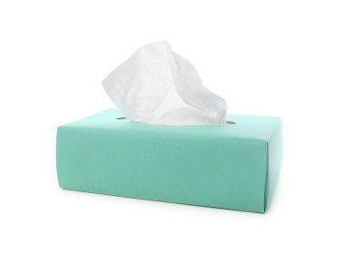 Beyaz üzerine izole edilmiş kağıt mendil kutusu