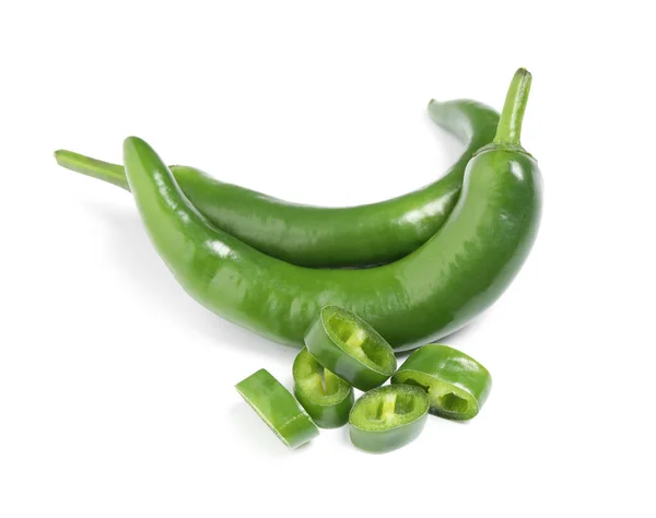 Snijd Hele Groene Hete Chili Paprika Witte Achtergrond — Stockfoto