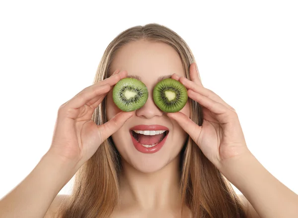 Mujer Joven Con Kiwi Cortado Sobre Fondo Blanco Alimentos Ricos — Foto de Stock