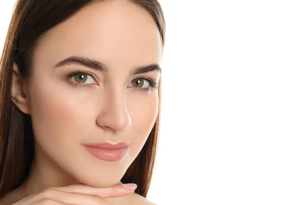 Retrato Mujer Joven Con Cara Hermosa Sobre Fondo Blanco —  Fotos de Stock