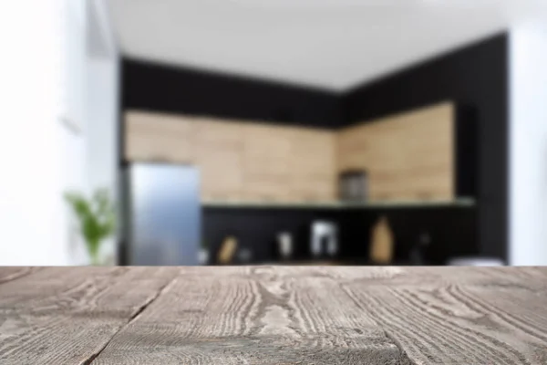 Lege Houten Tafel Modern Keukeninterieur — Stockfoto