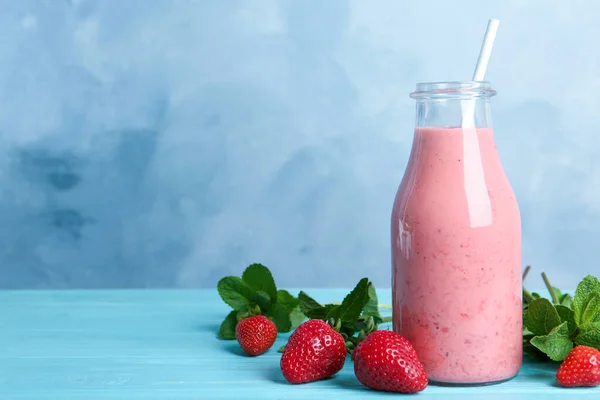 Tasty Strawberry Smoothie Mint Light Blue Wooden Table Space Text — Stock Photo, Image