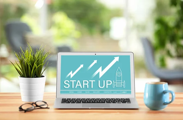 Startup Affärsidé Arbetsplats Med Laptop Kontoret — Stockfoto
