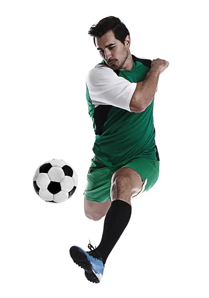 Молодой Человек Играет Футбол Белом Фоне — стоковое фото
