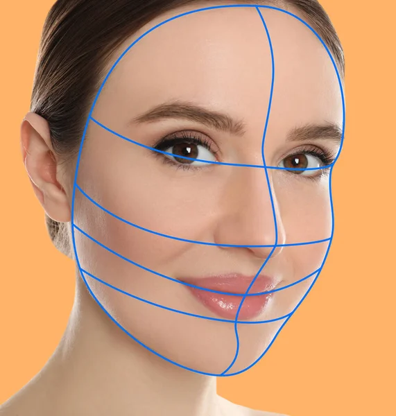 Gesichtserkennungssystem Frau Mit Digitalem Gitter Auf Gelbem Hintergrund Nahaufnahme — Stockfoto