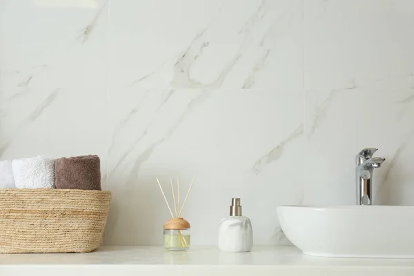 Bathroom Counter Sink Soap Dispenser Reed Air Freshener Towels — Stock Photo, Image