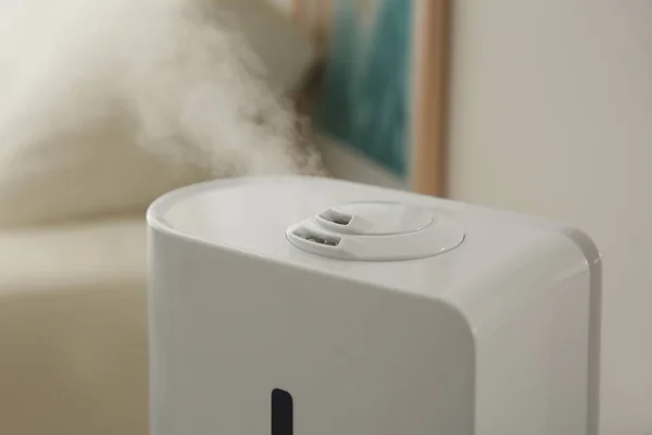 Humidificador Moderno Sobre Fondo Borroso Vista Primer Plano — Foto de Stock