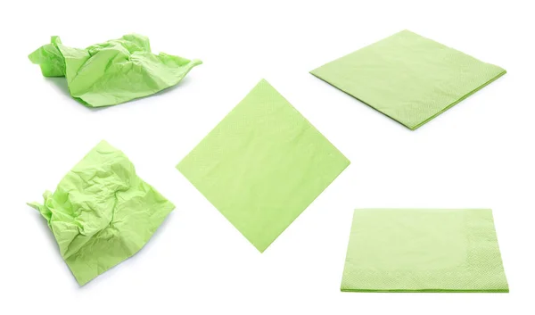 Beyaz Arkaplanda Yeşil Kağıt Peçetelerle Ayarlandı — Stok fotoğraf