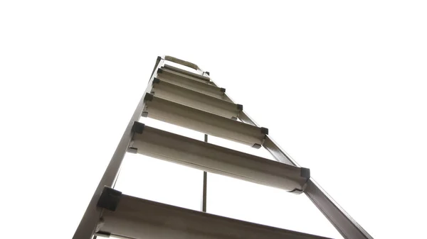 Metal Merdiven Beyaz Düşük Açılı Görünümde Izole Edildi — Stok fotoğraf