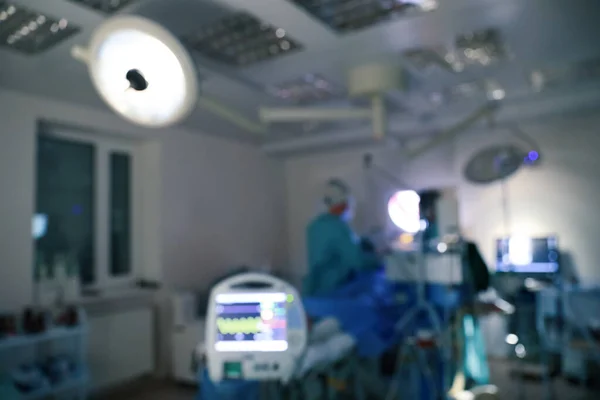 Rozmazaný Pohled Lékaře Operujícího Pacienta Operačním Sále — Stock fotografie