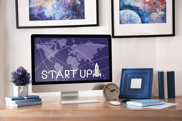 Startup Affärsidé Arbetsplats Med Dator Kontoret — Stockfoto