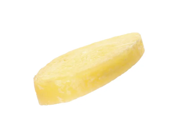 白で隔離された生の黄色のニンジンのスライス — ストック写真
