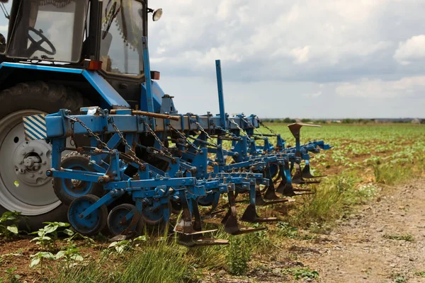 Traktor Lapangan Pandangan Dekat Industri Pertanian — Stok Foto