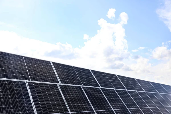 Solpaneler Installerade Utomhus Närbild Alternativ Energikälla — Stockfoto