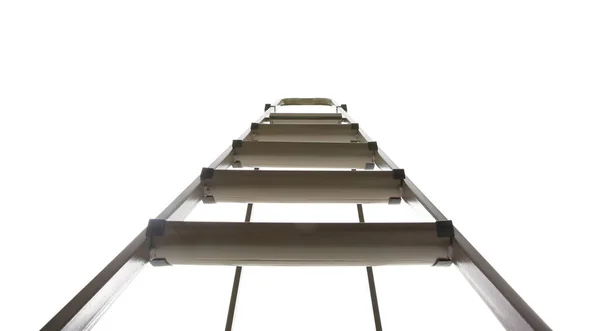 Μεταλλική Σκάλα Που Απομονώνεται Λευκή Χαμηλής Γωνίας Όψη — Φωτογραφία Αρχείου