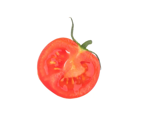Die Hälfte Der Schmackhaften Rohen Tomaten Isoliert Auf Weiß — Stockfoto