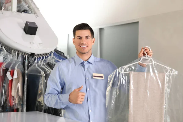 Portrait Happy Worker Clothes Counter Dry Cleaner — Stock Photo, Image