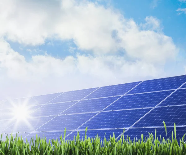 Солнечные Панели Установлены Открытом Воздухе Альтернативный Источник Энергии — стоковое фото