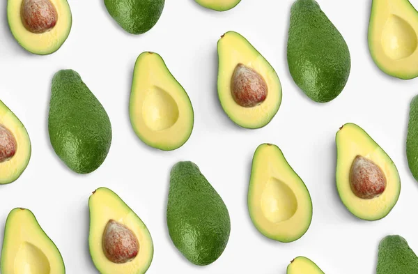 Platte Lay Compositie Met Verse Rijpe Avocado Witte Achtergrond — Stockfoto