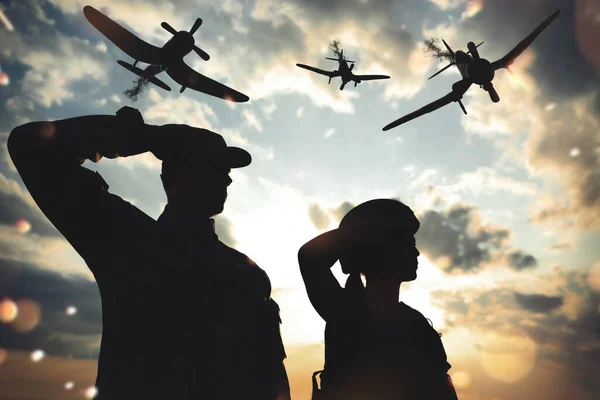 Silhouettes Soldiers Saluting Planes Combat Zone Military Service — Stock Photo, Image