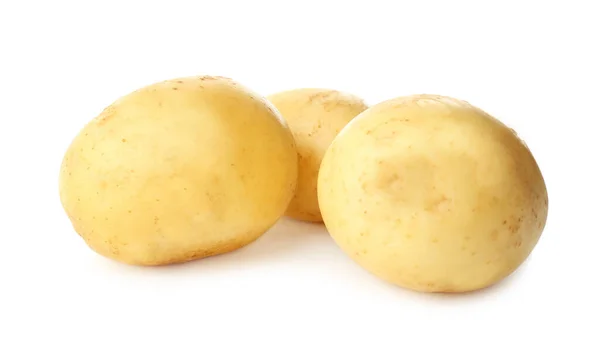 Patatas Frescas Orgánicas Crudas Sobre Fondo Blanco —  Fotos de Stock